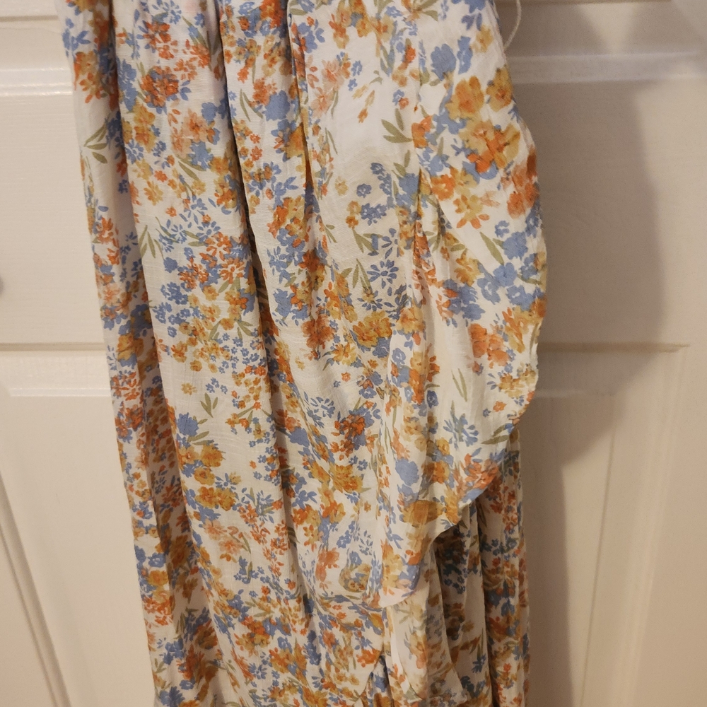 Floral Print Maxi Dress - Picture 11 of 11